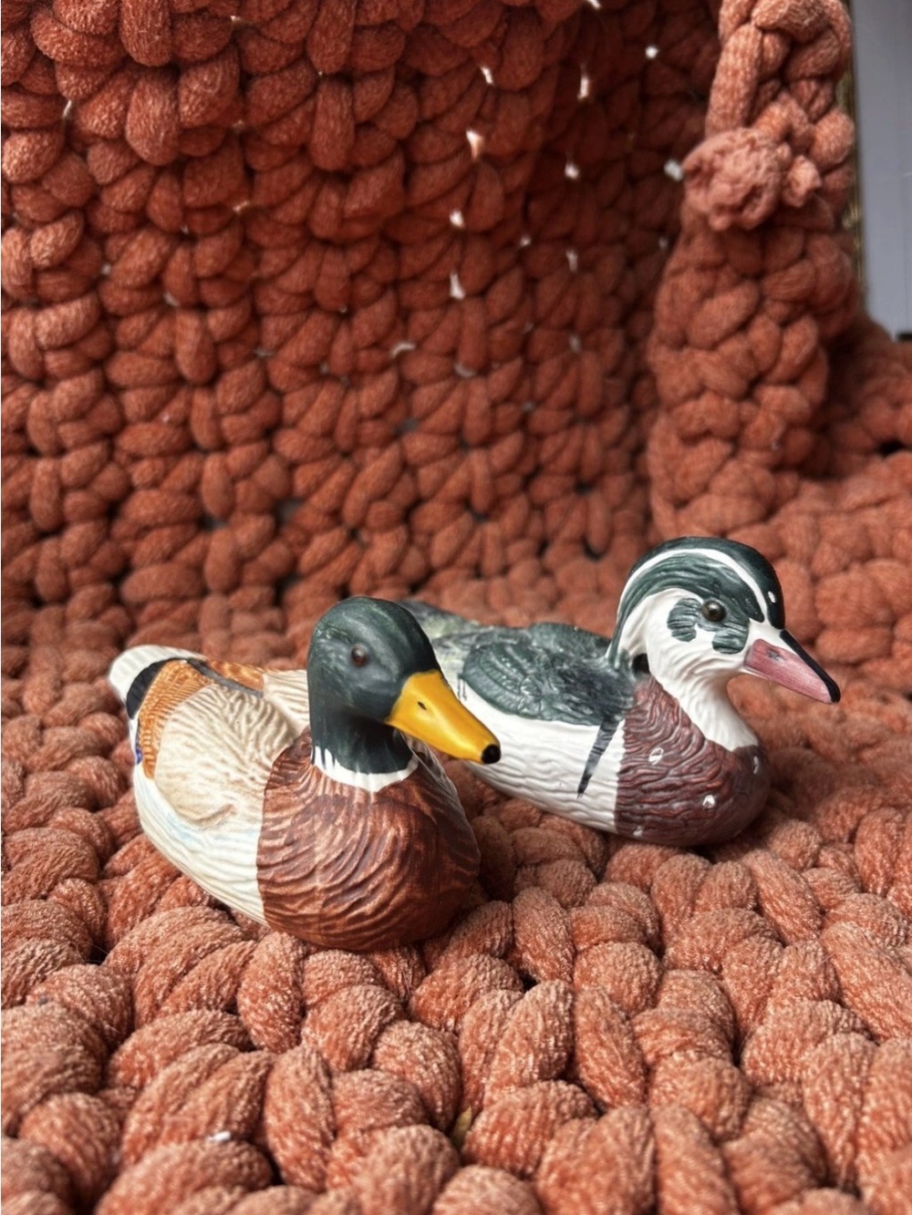 Vintage Pair of Painted Duck Figurines AS IS